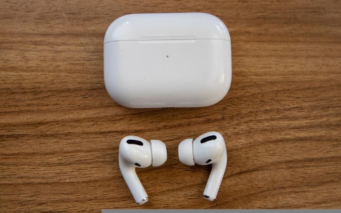 Can You Run or Workout with Apple AirPods without Worries