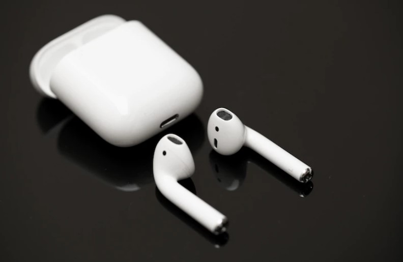 What Is the Distance Range of Apple's Airpods